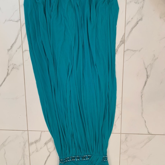 Prom dress - Picture 3 of 3